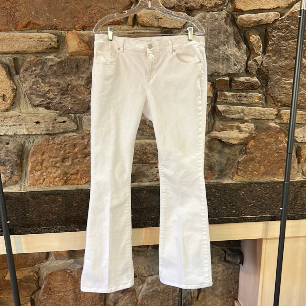 Anne Taylor Loft White Flair Denim Jeans!